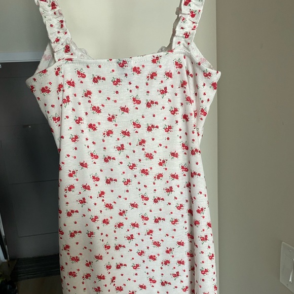 Floral mini dress 🍒 - Picture 3 of 3